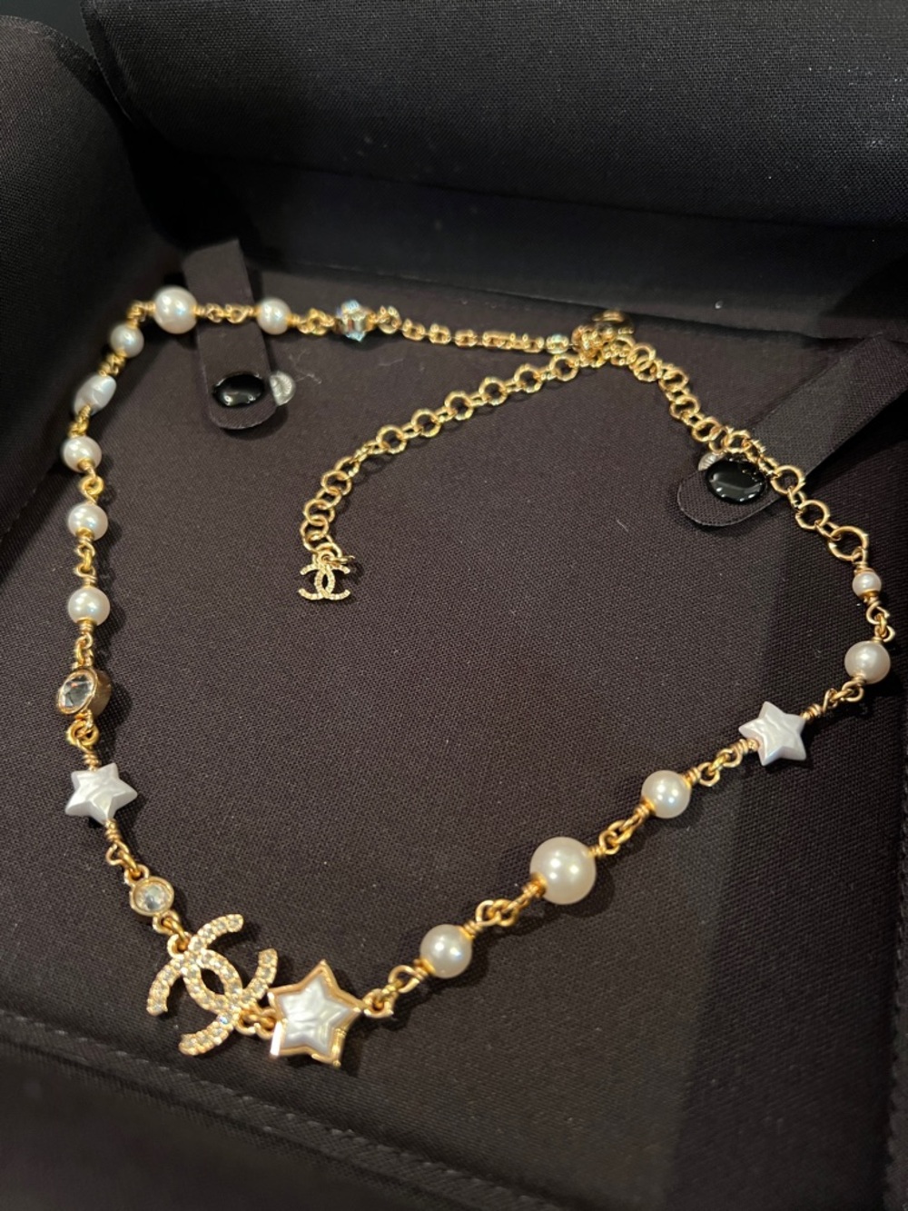 Authentic Chanel Bijoux Fantaisie necklace costume pearl star crystal